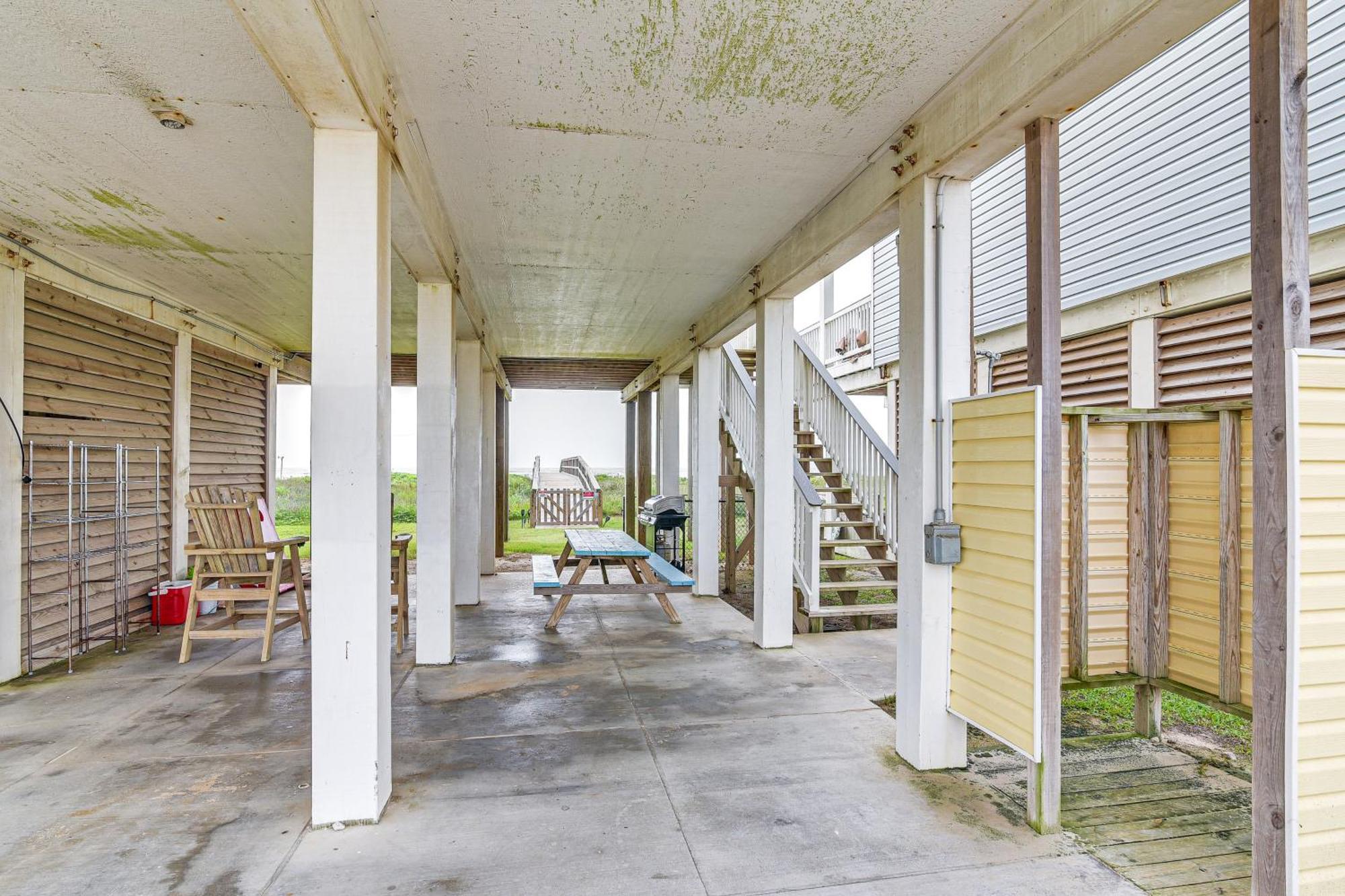 Beachfront Texas Retreat - 2 Decks, Patio And Views! Surfside Beach Luaran gambar
