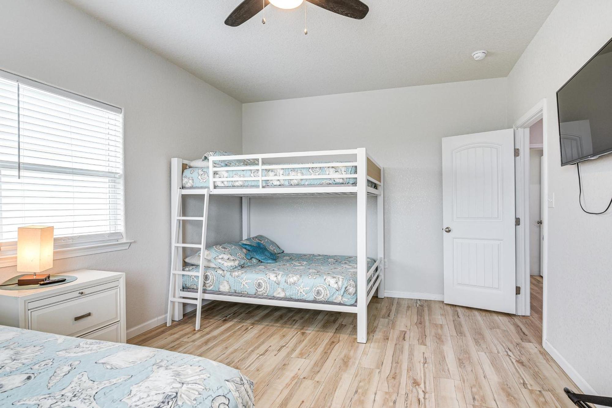 Beachfront Texas Retreat - 2 Decks, Patio And Views! Surfside Beach Luaran gambar